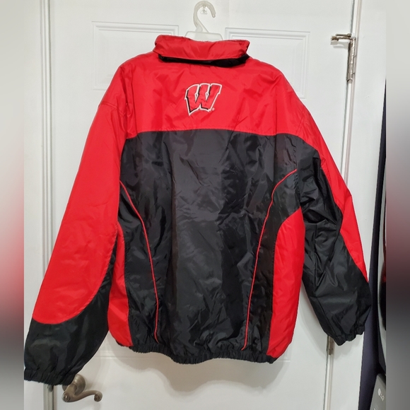 Wisconsin Badgers Jacket size XXL - Picture 3 of 16